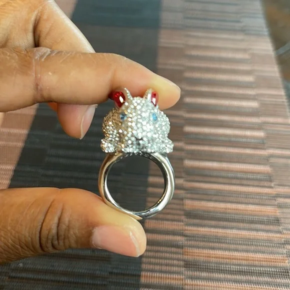 Kate Spade Big Bunny Sparkly Statement Ring - Picture 11 of 16